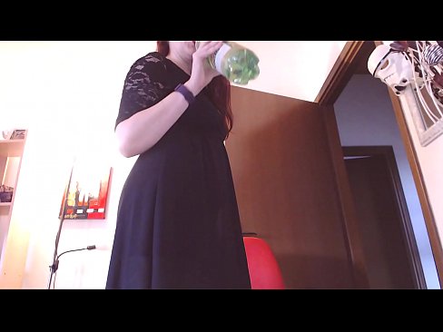 ❤️ Submetiĝema sklavo, kiu amas malpurajn kaj bongustajn kalsonojn, estas devigita masturbi post rigardado de ĉi tiu video! ☑ Pornvideo ĉe ni ❤