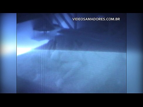❤️ Edzo filmas edzinon fikan najbaron kaj malkovras ke li estas kornulo ☑ Pornvideo ĉe ni ❤